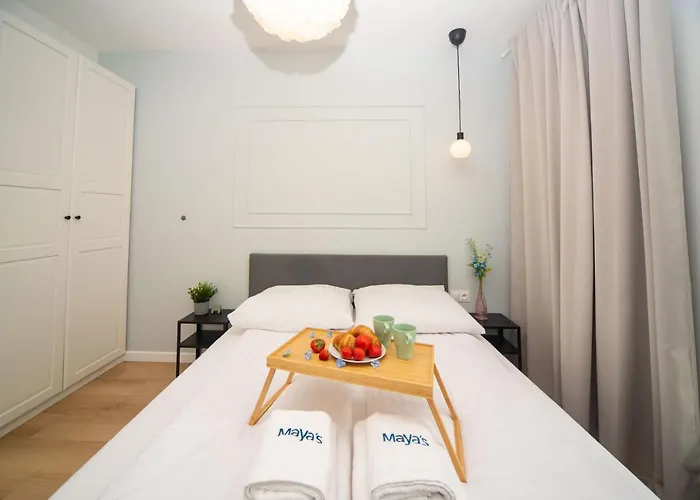 Maya's Flats & 38 - Walowa 23